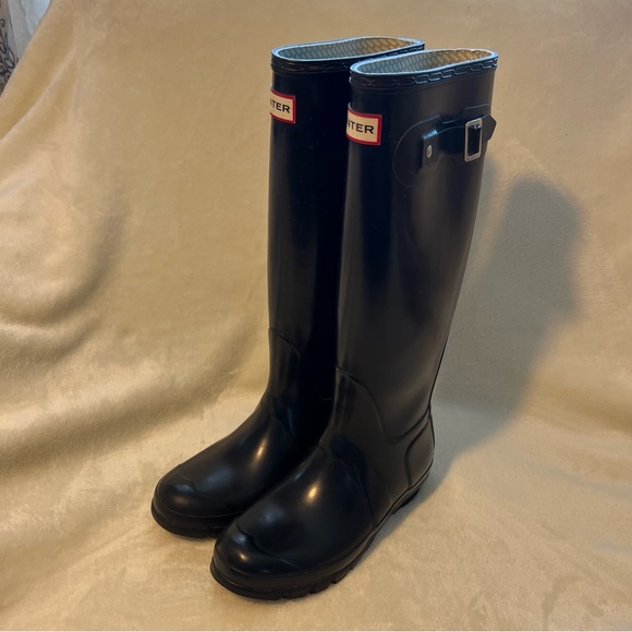 Hunter Original Tall Rain Boots - Picture 3 of 6